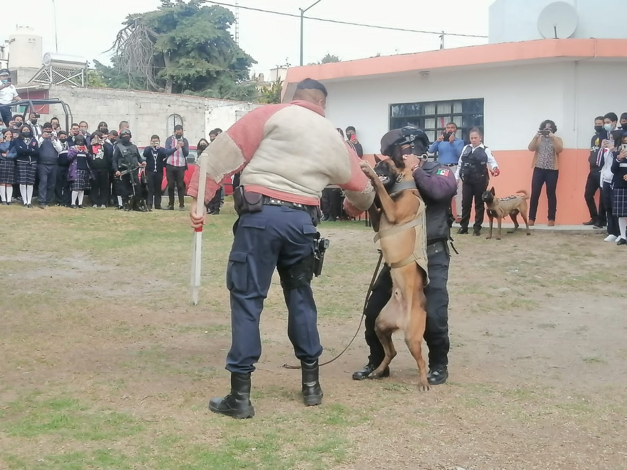 Brinda Seguridad Pública de Huamantla pláticas para prevenir la violencia en el noviazgo